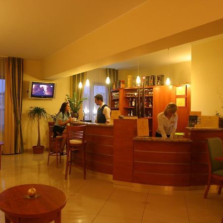 Hotel Abrava Drawsko Pomorskie Luaran gambar