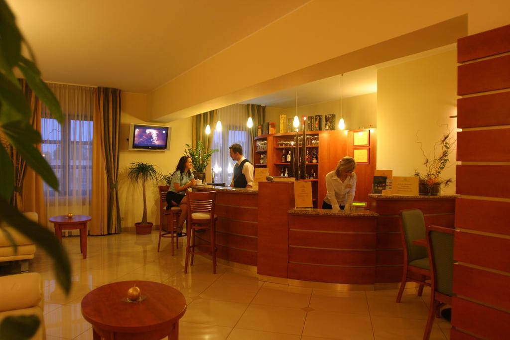 Hotel Abrava Drawsko Pomorskie Luaran gambar